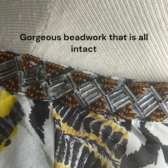 Hale Bob Black /White / Yellow Animal Print 100% Silk Beaded V Neckine Blouse Sm - Picture 7 of 16